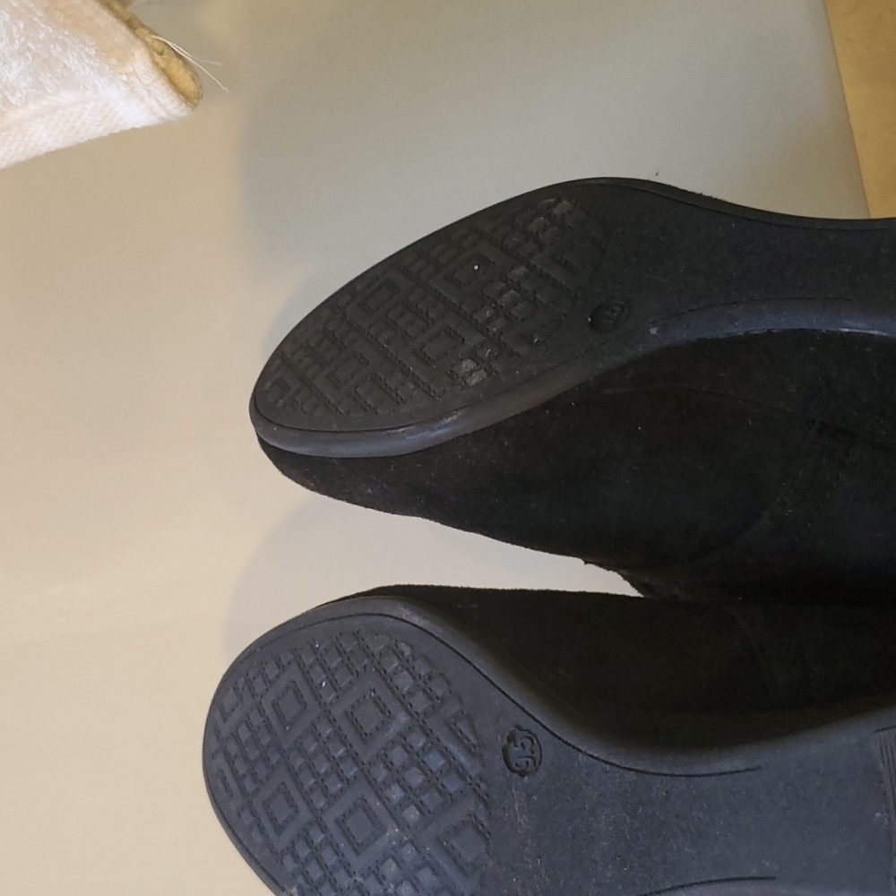 Boots - Picture 3 of 3